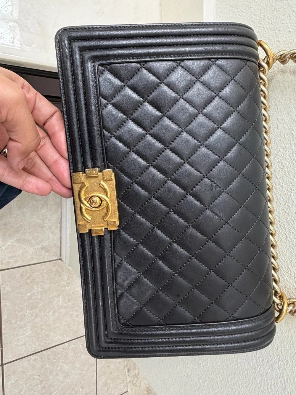 CHANEL classic shoulder
